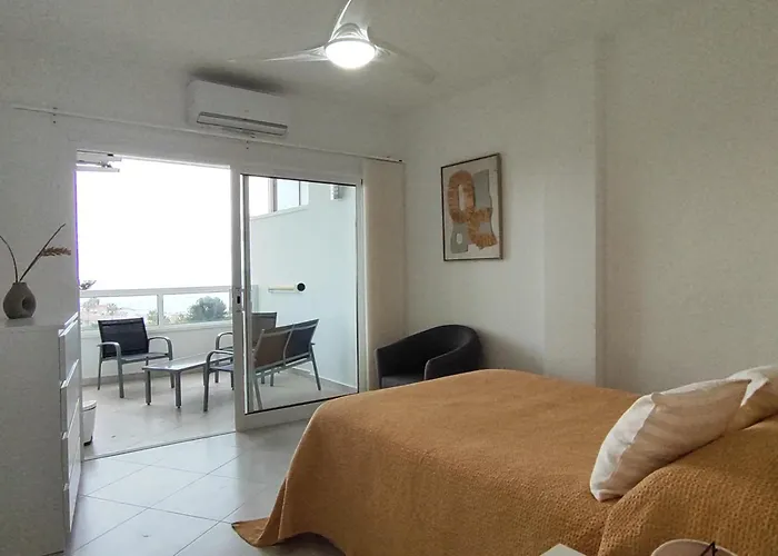 Alessandra 2 Sea View Apartment